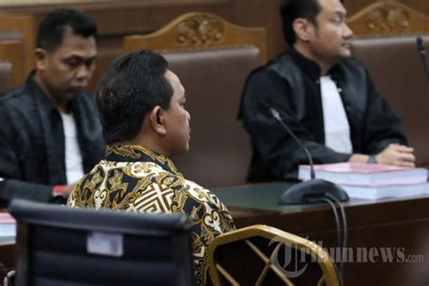 Achsanul Qosasi Dituntut Lima Tahun Penjara Foto 3 1997014