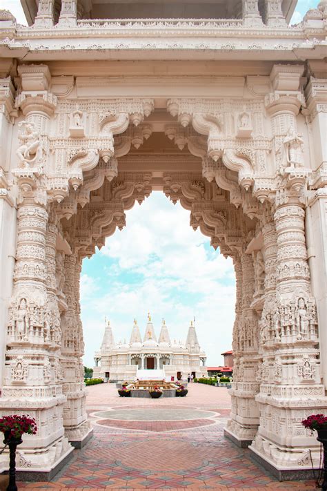 baps swaminarayan temples