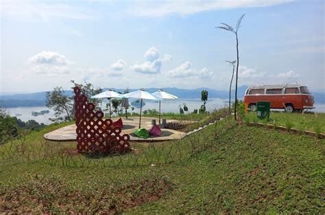 Taman Seribu Cahaya Tempat Wisata Di Sumedang Disebut Kembarannya Raja