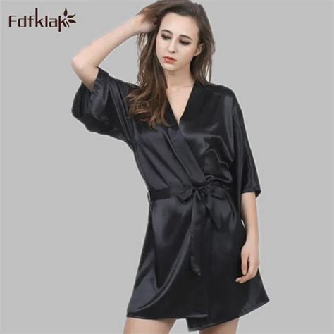 2017 Brand Sexy Womens Nightwear Robes Plus Size S M L Xl Xxl Silk