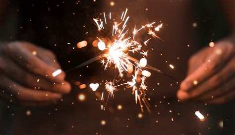 What you Need to Know About Lighting & Disposing Sparklers - Sparklers.us