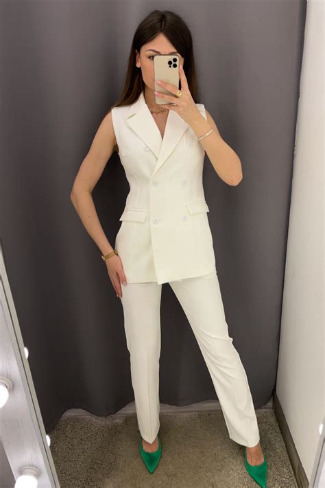 Купить Стильный Костюм двойка с жилетом в белом цвете с доставкой и ...