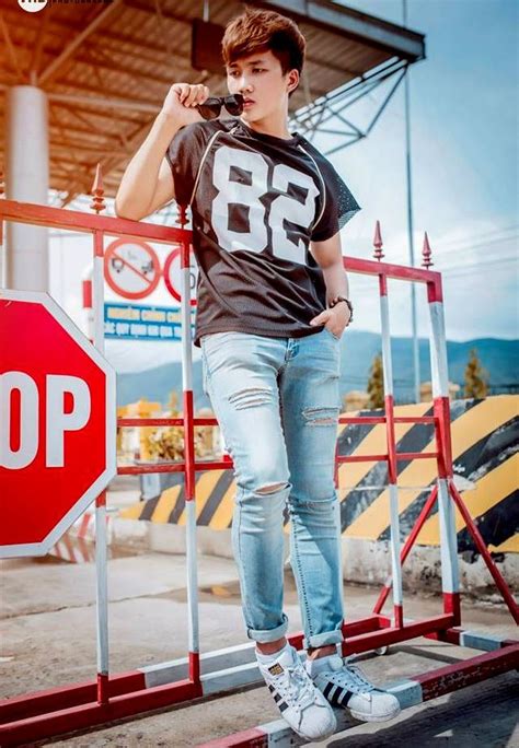 Chi U Cao Th T C A Hot Boy Vi T Th H M I G Ng M T Tr Znews Vn