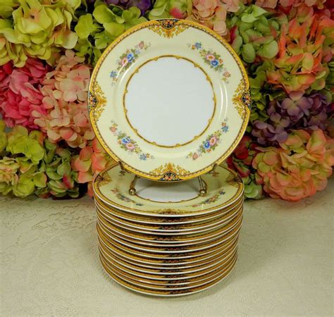 Meito China Made In Japan Porcelain Salad Plates Flowers Scrolls