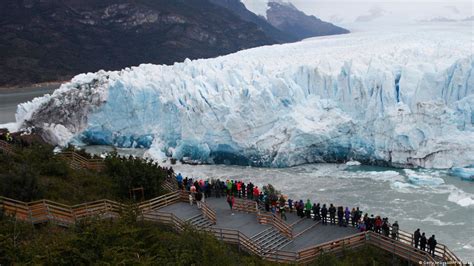 Ice Bridge In Patagonia Glacier Collapses Dw