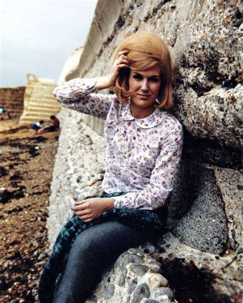 Britains Queen Of Pop 46 Beautiful Photos Of Dusty Springfield In The