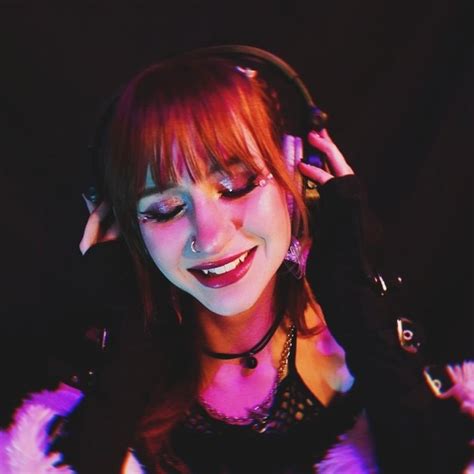 El Fox Lyrics, Songs, and Albums | Genius