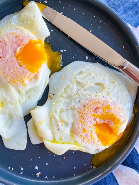 How To Make Over Easy Eggs Tastefully Grace