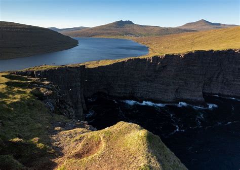 Il Sorprendente Lago Sospeso Sull Oceano Ecco Dove Si Trova