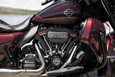 Harley Davidson Cvo Street Glide Thunderbike