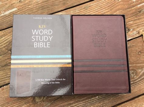 Thomas Nelson's KJV Word Study Bible Review - Crystal Carder