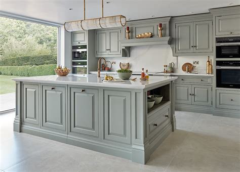 Luxury Kitchens Tom Howley