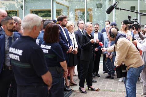 Photo Elisabeth Borne et Gérald Darmanin se sont rendus auprès du