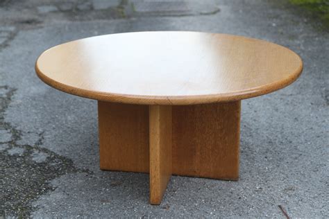 Vintage French Round Oak Coffee Table for sale at Pamono