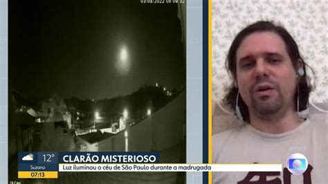 Astrônomo diz que clarão no céu de SP pode ter sido causado por