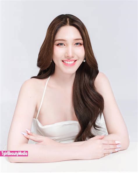TgirlBeautyMedia | Lauren Cox – Most Beautiful Transgender Boy to Girl