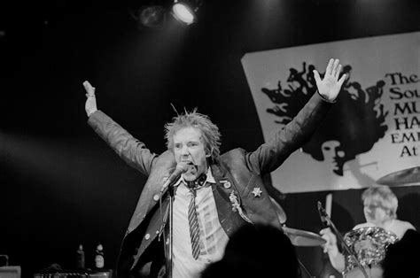 Sex Pistols Singer John Lydon Lyricist Of God Save The Queen Comments On Queen Elizabeth II