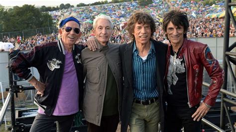 Rolling Stones members post tributes to late drummer Charlie Watts ...