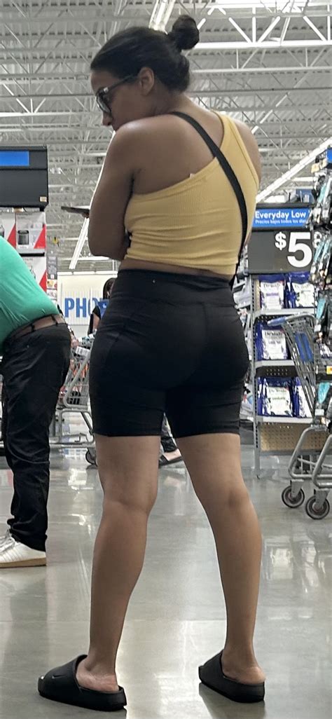 Petite Cute Milf In Black Shorts Vpl Short Shorts Volleyball Forum