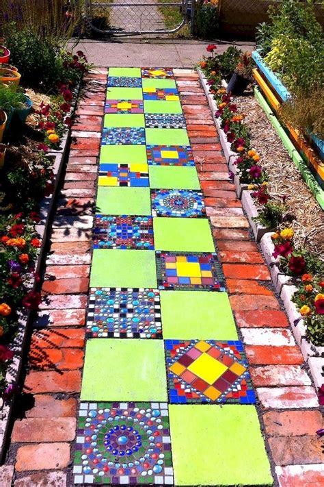 Magnificent Diy Mosaic Garden Path Decorations For Your Inspiration