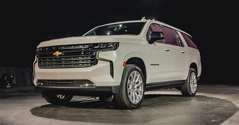 2021 Chevy Suburban Debuts With Optional Diesel Power Cnet