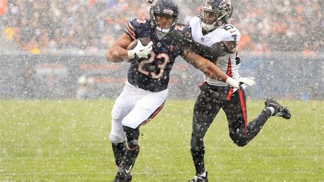 Highlights from Falcons-Bears Week 17 matchup in Chicago