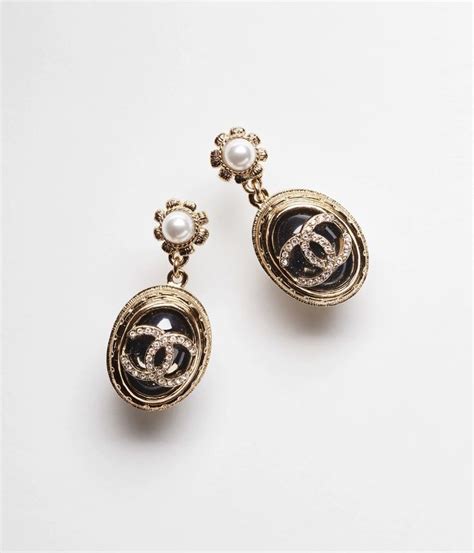 CHANEL Earrings in 2023 | Chanel earrings, Women accessories jewelry ...