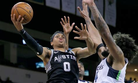 Spurs’ Keldon Johnson tied a career-high Saturday in the G League