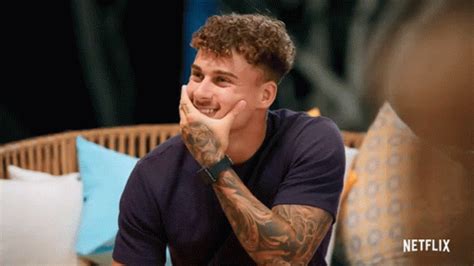 Hmm Kori Sampson Hmm Kori Sampson Too Hot To Handle Discover Share GIFs