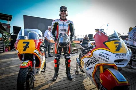 Moto2 Assen Baltus Rende Omaggio A Barry Sheene Paddock GP