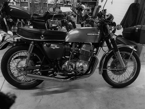 Honda Cb750 Black And White Beauty Honda Cb750 Honda Cb Old Motorcycles