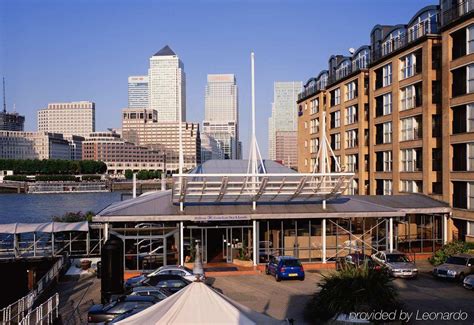 DOUBLETREE BY HILTON LONDON DOCKLANDS RIVERSIDE HOTEL