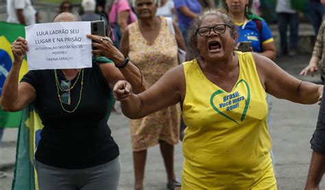 Destrozos En Las Sedes Tomadas Por Los Seguidores De Bolsonaro Y