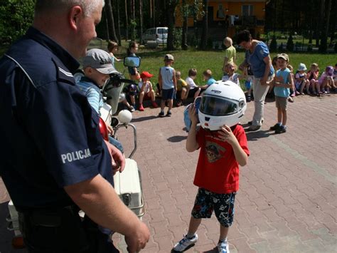 Dzień dziecka z policjantami KPP w Otwocku Portal polskiej Policji