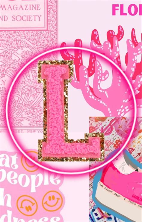 Pink Paper L Monogram Wallpaper