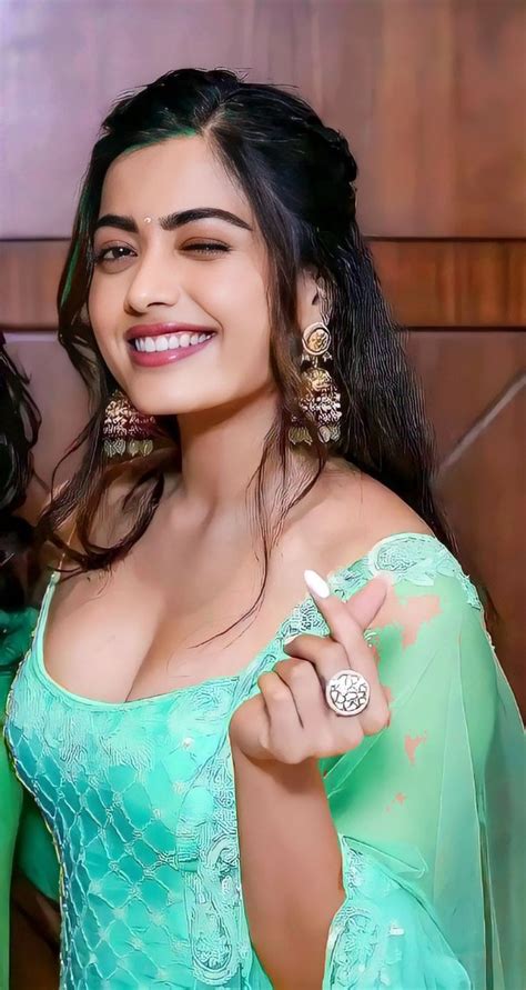 Rashmika Mandanna Hot Photos