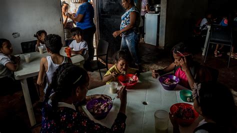 Las sanciones de Estados Unidos perjudicarían primero a los venezolanos