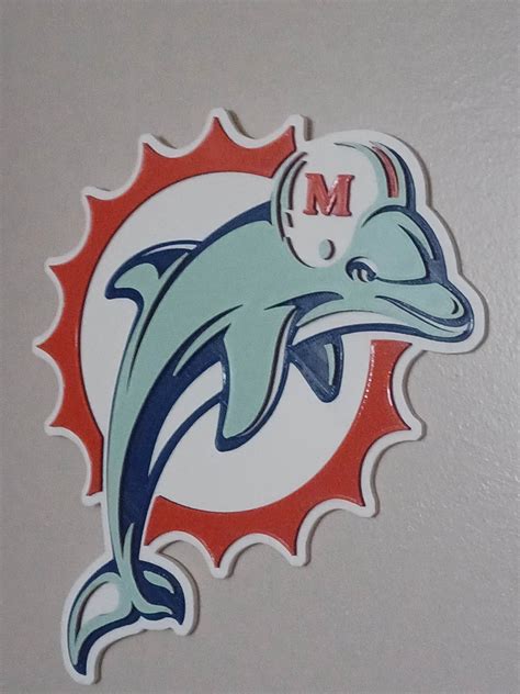 STL file 1997 - 2012 Miami Dolphin's Logo Wall Plaque・Template to