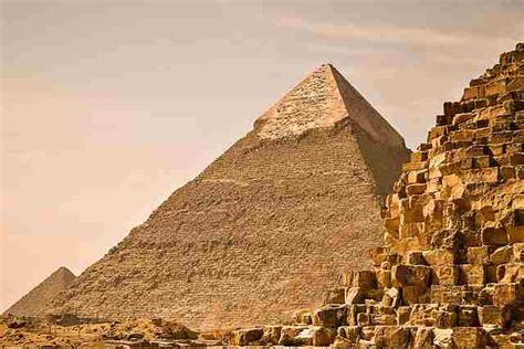 The Great Pyramid of Giza Facts – Top Travel Lists