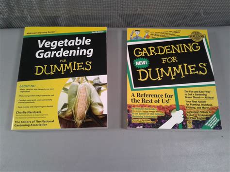 Lot Detail Gardening And Vegetable Gardening For Dummies Books