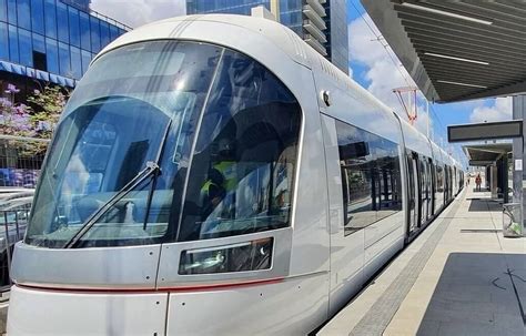 Finalmente Ya Est Abierto Al P Blico El Tren Ligero De Tel Aviv