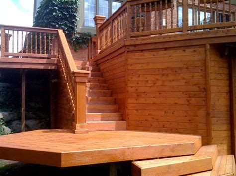 The Best Way To Apply Deck Stain Evenly