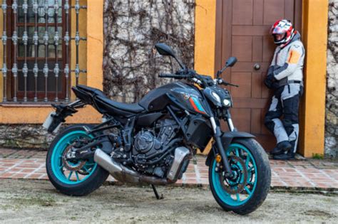 PRUEBA Yamaha MT 07 Para Un Intenso Idilio MOTOSAN