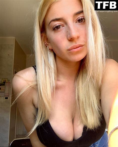 Diana Di Meo Hot 7 Photos TheFappening