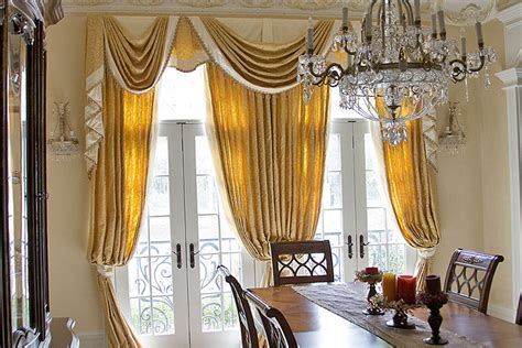 Dining Room Drapes | Elegantly Designed Drapery for Dining Rooms