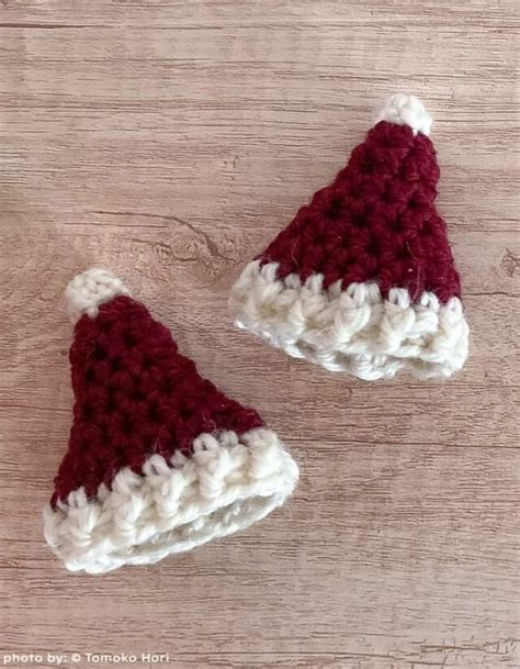 Mini Santa Hat Video Tutorial - Simple Crochet Ideas