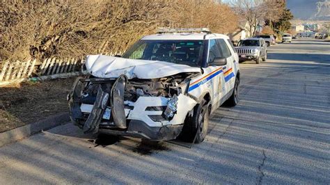 Rcmp Cruiser Involved In Multi Vehicle Crash In Downtown Kamloops Cfjc Today Kamloops