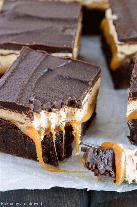 Snickers Brownies - CRAVING RECIPE