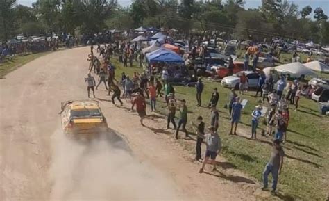 Espeluznante Accidente En Una Carrera De Rally En Paraguay