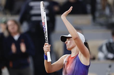 Coco Gauff vence e enfrentará Swiatek na final de Roland Garros